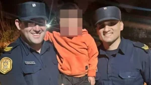 policias-salvaron-nino-rcp