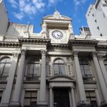El riesgo país acumula doce ruedas consecutivas de suba y se aleja del mínimo de julio