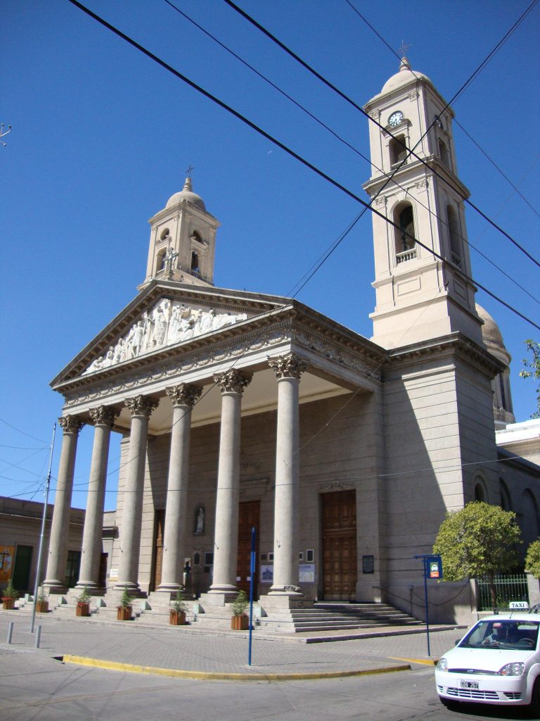 La Catedral de San Luis, en el centro de la capital provincial. Foto: Wikimedia Commons.