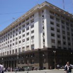 El Gobierno admitió que la inflación bajará más despacio y estiró a 2029 la meta de un dígito