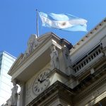El riesgo país argentino superó los 600 puntos y acumula una suba de más del 50% en dos meses y medio