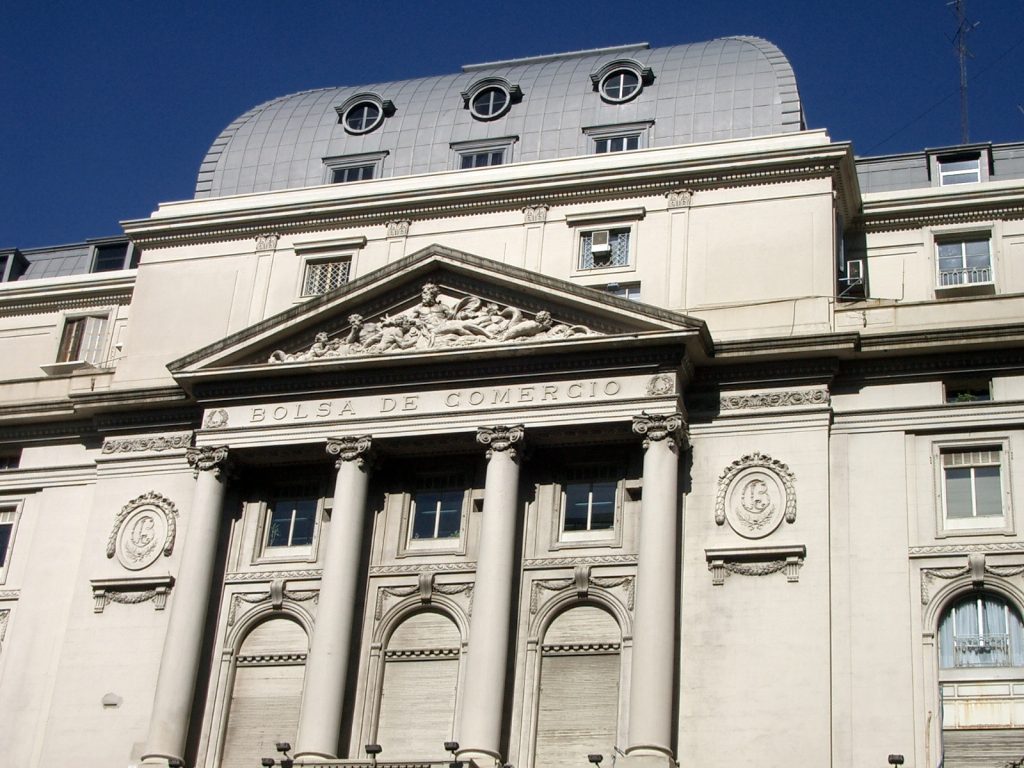 Edificio de la Bolsa de Comercio de Buenos Aires. Foto: Wikimedia Commons.