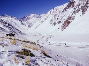 Cordillera de los Andes nevada, en la provincia de Mendoza. Foto: Wikimedia Commons.