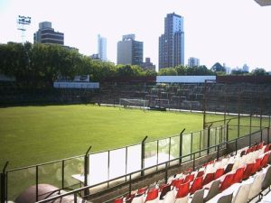 Estadio UNO - Jorge Luis Hirschi, de Estudiantes de La Plata. Foto: Wikimedia Commons.