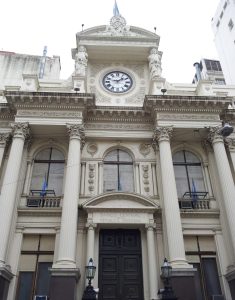Edificio del Banco Central de la República Argentina, en el centro financiero de Buenos Aires. Foto: Wikimedia Commons.