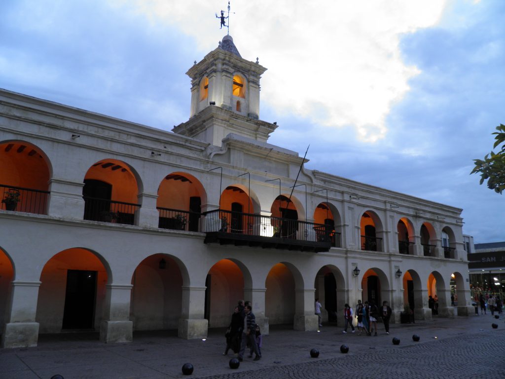El Cabildo histórico de la ciudad de Salta. Foto: Wikimedia Commons.
